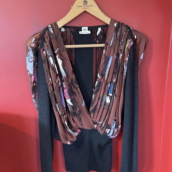 Hermès Silk & Cashmere Draped Print Top – Made in France – Rare Vintage - Picture 1 of 5
